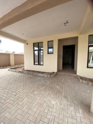 5-bedroom Semi-detached with Bq, Kaura, Abuja, Semi-detached Duplex for Sale