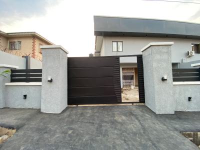 5 Bedroom Duplex with 2-room Bq in Ikolaba Estate, Ikolaba Estate, New Bodija, Ibadan, Oyo, Semi-detached Duplex for Sale