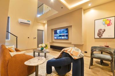 Beautiful 1 Bedroom Apartment, Edgewater Estate, Lekki Right, Lekki, Lagos, Flat / Apartment Short Let