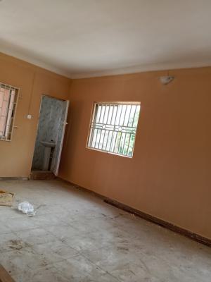 Clean 2 Bedroom, Aiyelegun Bucknor, Isolo, Lagos, Flat / Apartment for Rent