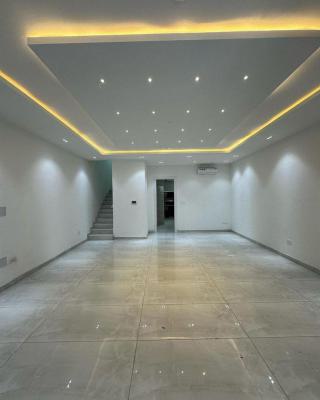 Fully Serviced  4 Bedroom Terrace Duplex, Off Adeola Odeku Street, Victoria Island (vi), Lagos, Terraced Duplex for Sale