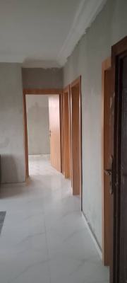 Well Renovated 2 Bed Room Flat at Jakande Estate Isolo, Jakande Estate Isolo Lagos, Oke Afa, Isolo, Lagos, Flat / Apartment for Sale