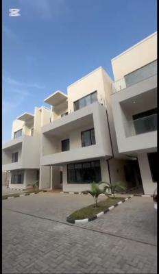 5 Bedrooms Semi Detached Duplex with Bq, Guzape District, Abuja, Semi-detached Duplex for Sale