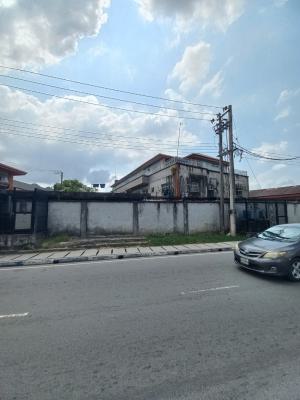 2 ½ Plots of Land with 4 Bedroom Flat & 3 Units of 3 Bedroom Flats, Tombia Extension, Gra Phase 3, Port Harcourt, Rivers, Block of Flats for Sale