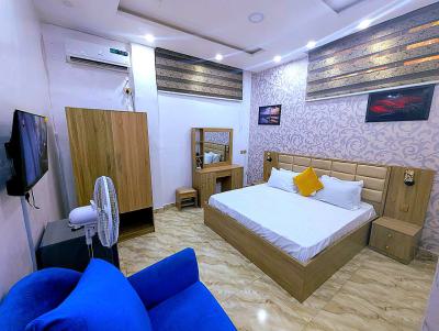 Frenezia Hotel and Apartment, 96 Sowemimo Street Ikeja Gra, Ikeja Gra, Ikeja, Lagos, Self Contain (single Rooms) Short Let