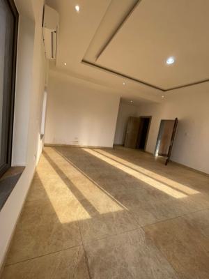 Luxurious 3bedroom Apartment with Bq, Guzape District, Abuja, Block of Flats for Sale