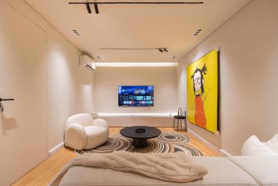 Luxury  2 Bedroom Apartment, Off Admiralty, Lekki Phase 1, Lekki, Lagos, Flat / Apartment Short Let