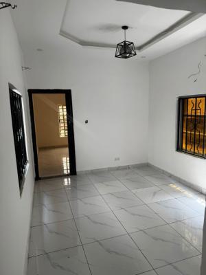 Clean 2-bedroom Apartment (downstairs  2 Toilets), Conservation Road, Lekki, Lagos, Flat / Apartment for Rent