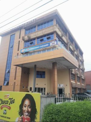 Commercial Plaza Located Within a Bustling District, 371, Agege Motor Road, Challenge, Mushin, Lagos, Plaza / Complex / Mall for Rent