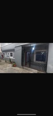3 Bedroom Flat, Off Sura Mogaji, Ilupeju, Lagos, Flat / Apartment for Rent