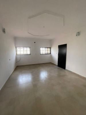 Neatly and Spacious  Apartment, Chevron, Lekki, Lagos, Flat / Apartment for Rent