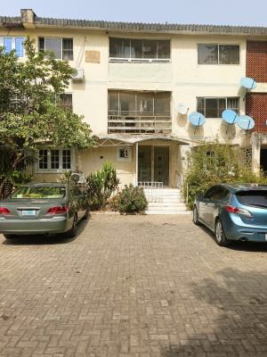 Standard 3 Bedroom Block of Flat, Foreign Affairs Qautars, Maitama District, Abuja, House for Rent