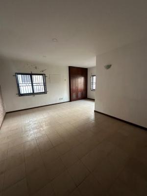a Clean Studio Apartment, Lekki Phase 1, Lekki, Lagos, Flat / Apartment for Rent