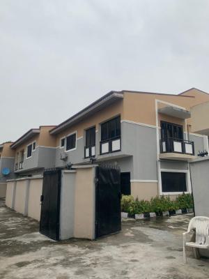Well Maintained 2 Bedroom Flat, Lekki Phase 1, Lekki, Lagos, Flat / Apartment for Rent