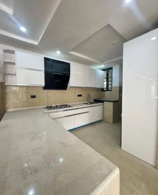 Serviced with 24/7 Power Supply 3 Bedroom En-suite Flat with an Open F, Victoria Island (vi), Lagos, Flat / Apartment for Rent