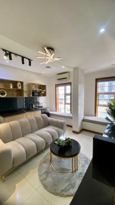 Beautifully Furnished 1-bedroom Apartment with Elevator, Lekki Phase 1, Lekki, Lagos, Flat / Apartment Short Let