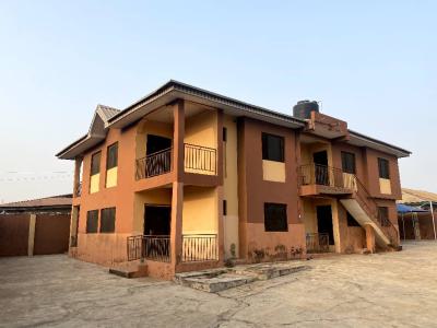 4 Bdrm Up & Down @ Moniya Ibadan, Onilu, Moniya, Moniya, Ibadan, Oyo, Block of Flats for Sale