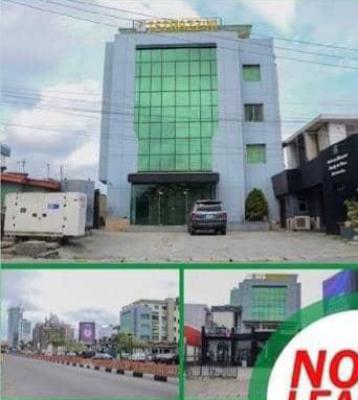 Newly  Renovated  Open  Floor*  Office  Sp, Victoria Island (vi), Lagos, Plaza / Complex / Mall for Sale