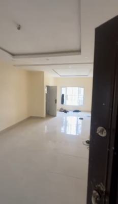 Clean Spacious 2bedroom ,2nd Floor Tarred Rd, Wuye Main,tarred Rd, Wuye, Abuja, Flat / Apartment for Rent