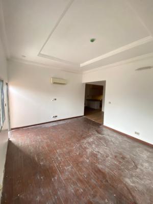 Fully Serviced Mini Flat (room and Parlour) with Acs, Chevron Drive, Chevron,, Lekki, Lagos, Mini Flat (room and Parlour) for Rent