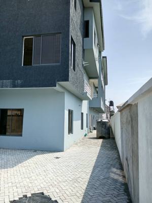 Nice 2bedroom Apartment Ensuite, Scheme 2, Lekki, Lagos, Flat / Apartment for Sale