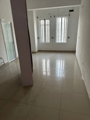 Exquisite Three Bedroom Flat, Conservation Road/ Orchid Road, Lekki, Lagos, Flat / Apartment for Rent