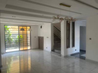 Self Compound 4 Bedroom Semi Detached Duplex with a Room Bq, Lekki Phase 1, Lekki, Lagos, Semi-detached Duplex for Rent