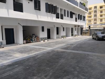 Tastefully Finished 2 Bedroom Apartment, Off Freedom Way, Lekki Phase 1, Lekki, Lagos, Flat / Apartment for Rent