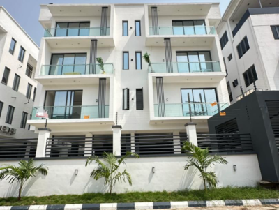 Contemporary 3 Bedroom Apartment Suitable for Investment, Lekki Phase 1, Lekki, Lagos, Flat / Apartment for Sale