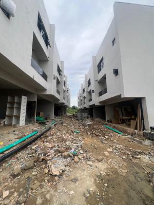 4 Bedroom Terrace Duplex with Bq, Surulere, Lagos, Terraced Duplex for Sale