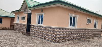 Luxury 3 Bedroom Bungalow, New Site Estate, Lugbe District, Abuja, Flat / Apartment for Rent