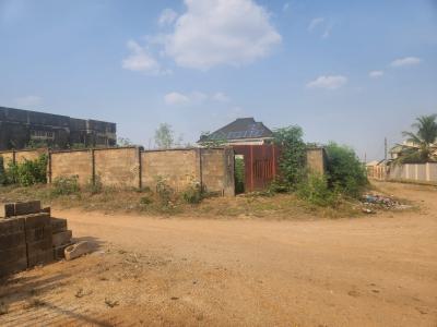 a Fully Fenced Corner-pieced 877.407sqm Land in a Good Area, Owode Housing Est, Olakunle New Garage, 2 Mins Drive to Akala Expressw, Ibadan, Oyo, Residential Land for Sale