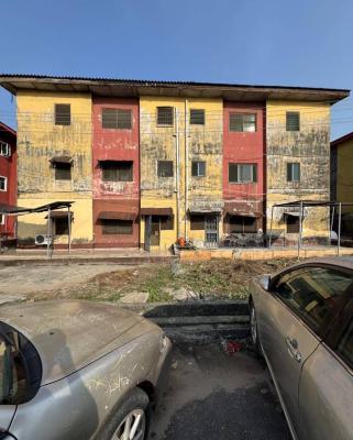 Distress 3 Bedroom Apartment in Serene Environment, Surulere, Lagos, Flat / Apartment for Sale