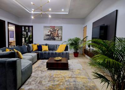 Top-notch 3 Bedroom Fully Furnished Apartment, Adetokunbo Ademola Crescent, Wuse 2, Abuja, Flat / Apartment for Rent