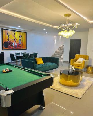 Short-spot Sweet Prom 3 Bedroom Duplex Apartment, Gbangbala Street, Ikate, Lekki, Lagos, Flat / Apartment Short Let