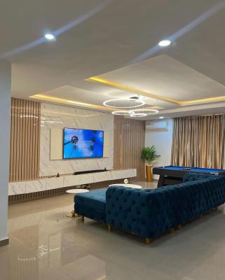 Short-spot Sky Scrapper 3 Bedroom Duplex Apartment, Gbangbala Street, Ikate, Lekki, Lagos, Flat / Apartment Short Let