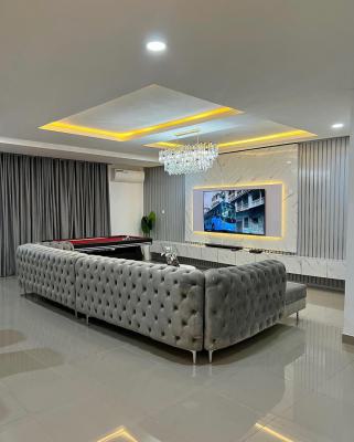 Short-spot Polished 3 Bedroom Duplex Apartment, Gbangbala Street, Ikate, Lekki, Lagos, Flat / Apartment Short Let