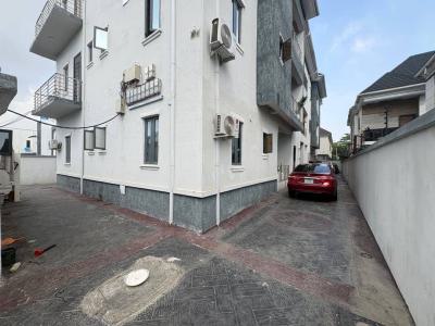 Beautiful Spacious 2bedrooms Apartment Upstairs, Chevron, Lekki, Lagos, Flat / Apartment for Rent
