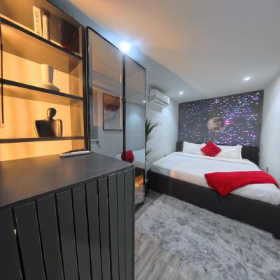 Delightful Exquisite Fully Furnished and Serviced One Bedroom (mini-fl, Lekki Right, Lekki, Lagos, Mini Flat (room and Parlour) for Rent