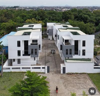 5 Bedroom Terraced Duplex + BQ