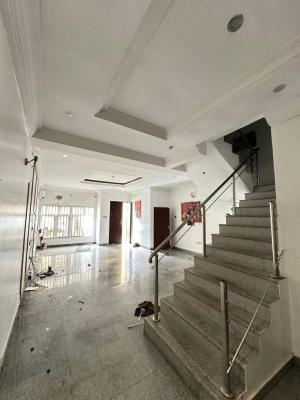 4 Bedroom En-suite Terrace Duplex, Osapa, Lekki, Lagos, Terraced Duplex for Sale