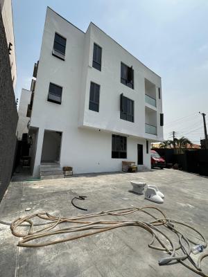 3 Bedroom Apartment with Bq, Lekki Phase 1, Lekki, Lagos, Flat / Apartment for Rent