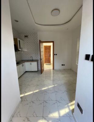 Massive and Cozy Studio Apartment with Kitchen, Lekki, Lagos, Self Contain (single Rooms) for Rent