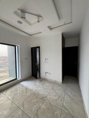 2 Bedroom Apartment, Ologolo, Lekki, Lagos, Flat / Apartment for Rent