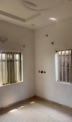a Very Neat and Spacious 1 Bedroom Apartment, 4th Avenue, Gwarinpa, Abuja, Mini Flat (room and Parlour) for Rent