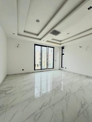 Luxury 3bedroom Flat with Bq, The Property Located Within Lekki Phase 1, Lekki, Lagos, Flat / Apartment for Rent