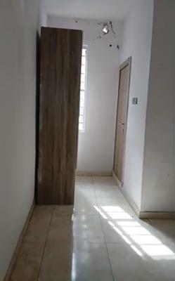 Serviced Upstairs Bedroom, Royal Pine Estate Orchid Road, Lekki, Lagos, Self Contain (single Rooms) for Rent