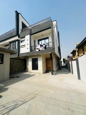 Deluxe 5 Bedroom Semi Detached Duplex with Bq, Gra Phase 2, Magodo, Lagos, Semi-detached Duplex for Rent