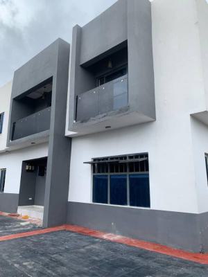 Distress 4 Bedroom Fully Detached Duplex (250sqm) Location: Road H, Ogombo Road H, Ajah, Lagos, Detached Duplex for Sale