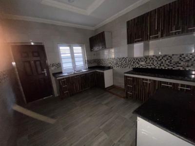 Spacious 3-bedroom Flat, Ikeja Gra, Ikeja, Lagos, Flat / Apartment for Rent